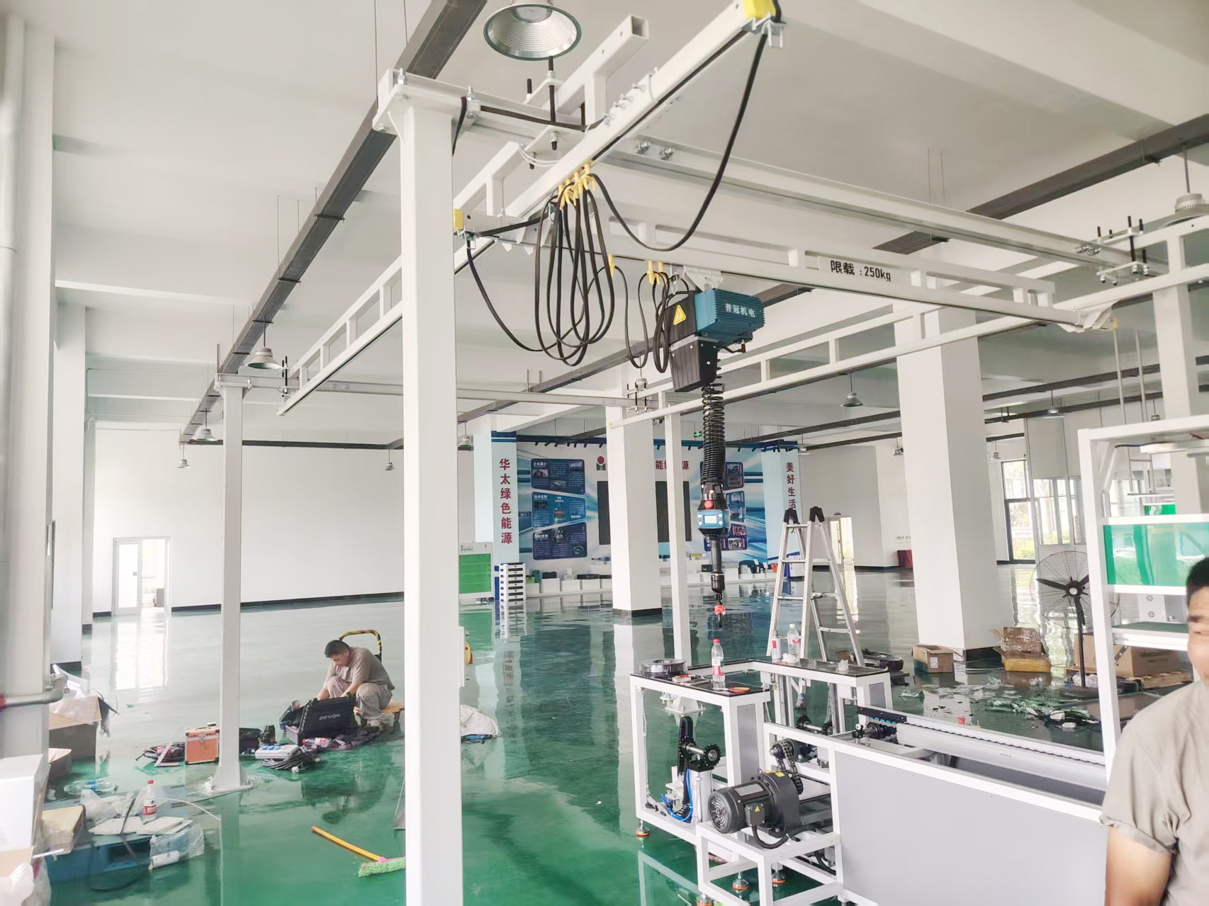 KBK轨道起重机的多场景应用