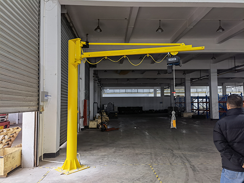 悬臂吊怎么安装最稳？一文了解地脚/柱式/墙装区别