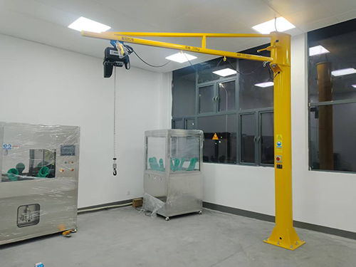 什么是最适合你工厂的轻型起重解决方案？