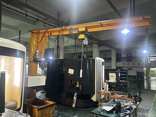 悬臂吊选型指南：载重、臂长与作业半径匹配原则