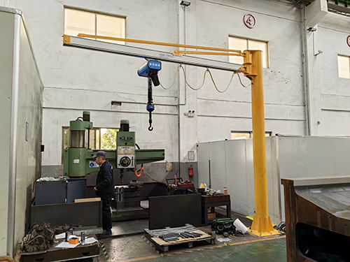 如何通过悬臂吊提高生产线效率