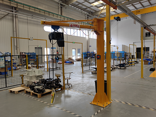 悬臂吊的核心组成与工作原理